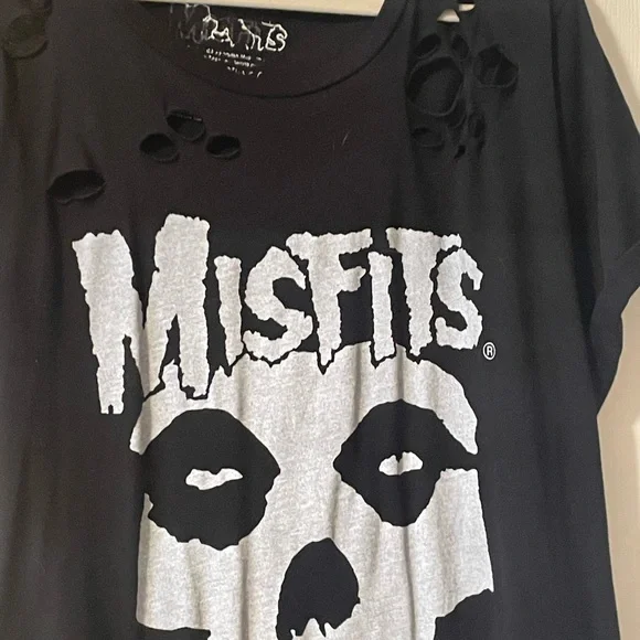 New Torrid Misfits Black Distressed Tee sz 3x (22-24) - Picture 2 of 5